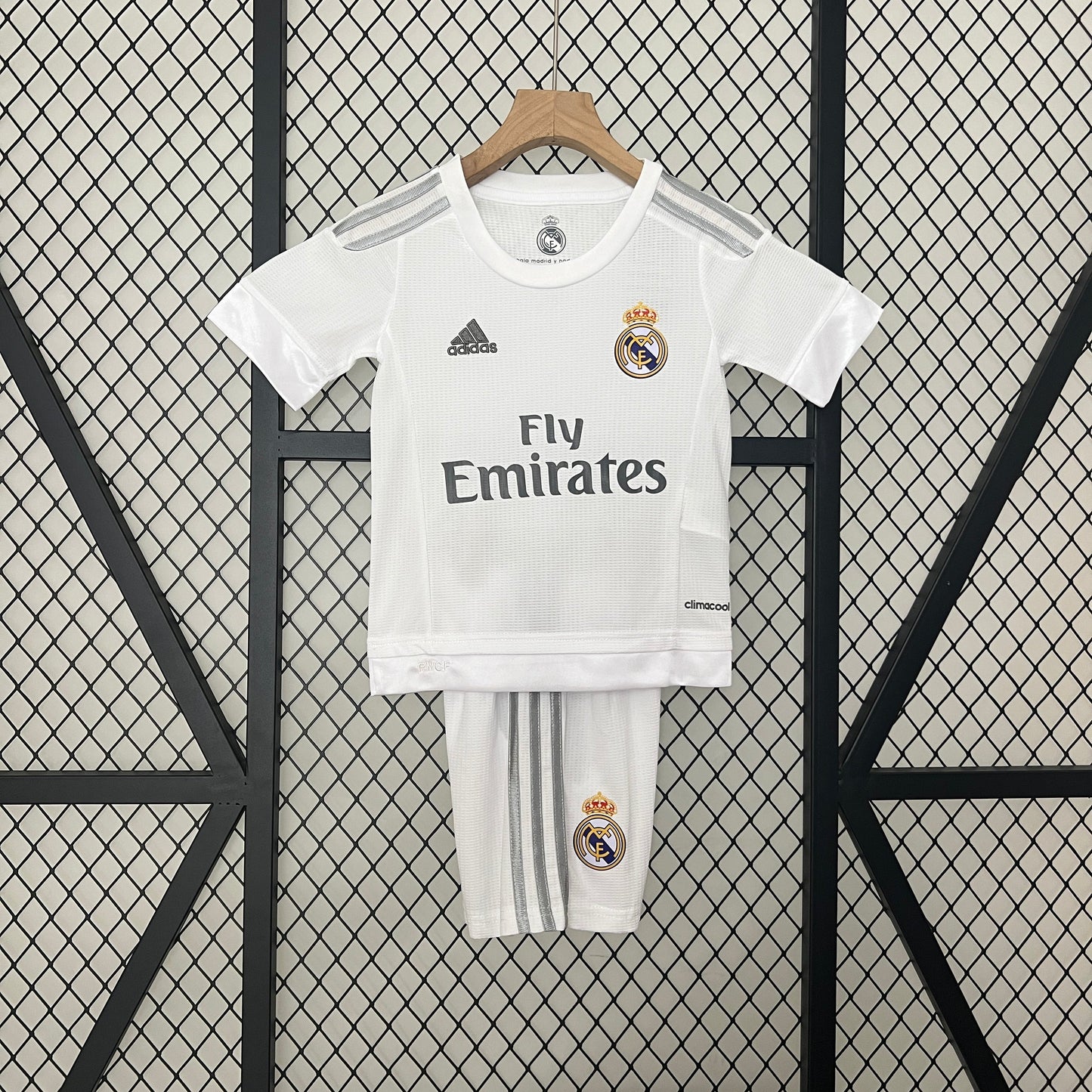 REAL MADRID I 15/16 CHILDREN'S KIT (RETRO)