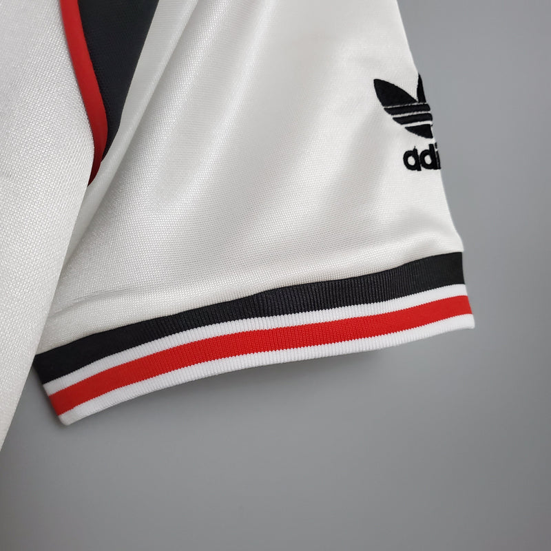 MANCHESTER UNITED II 1985 FAN (RETRO)