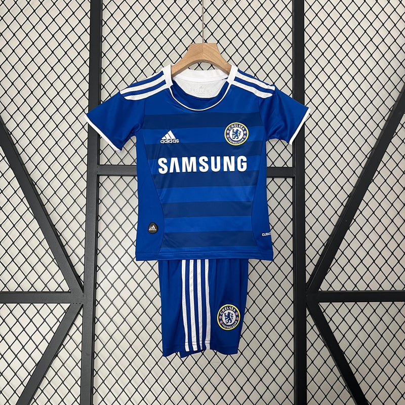 CHELSEA CHAMPHIONS LEAGUE I 2012 KIDS SET (RETRO)