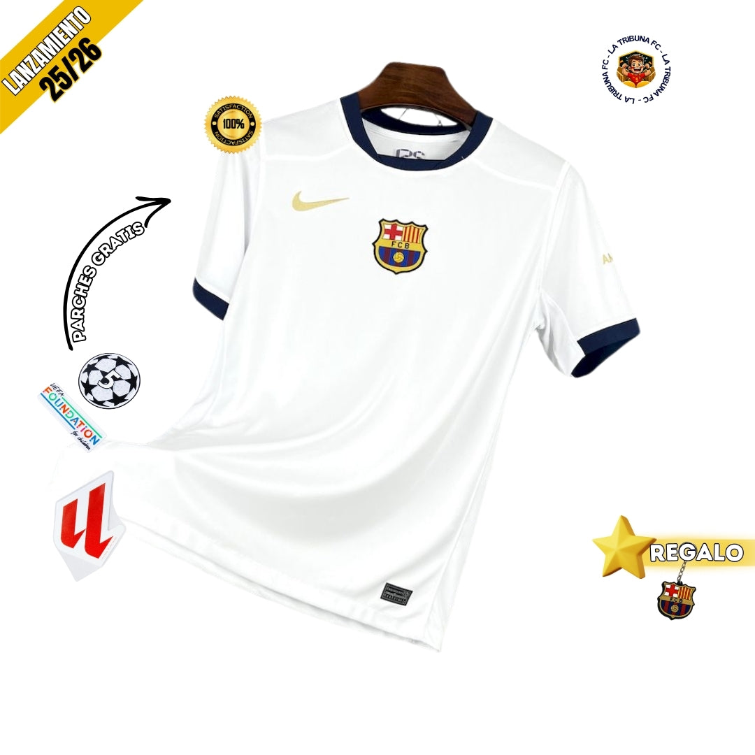 BARCELONA WHITE 25/26 MAN SHOOTING