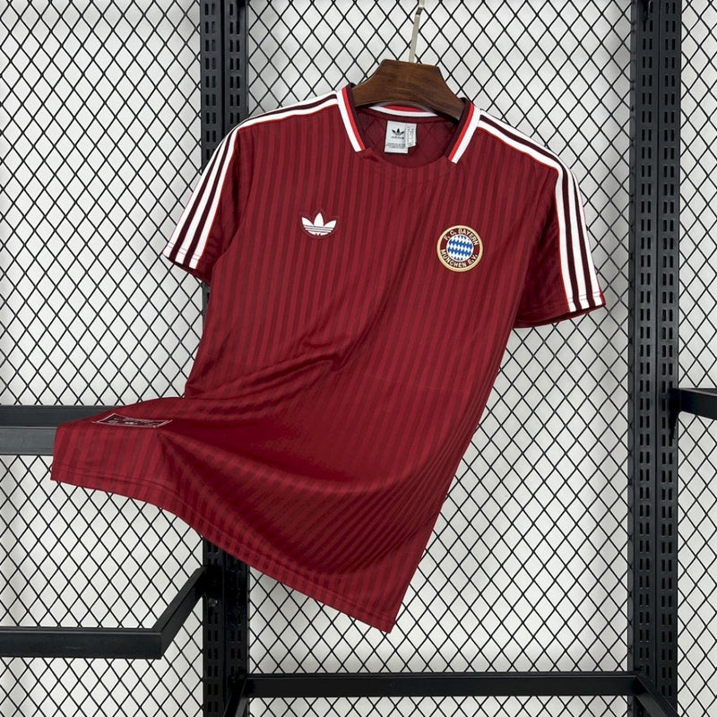 BAYERN MUNICH TERRACE ICONS 25/26 FAN