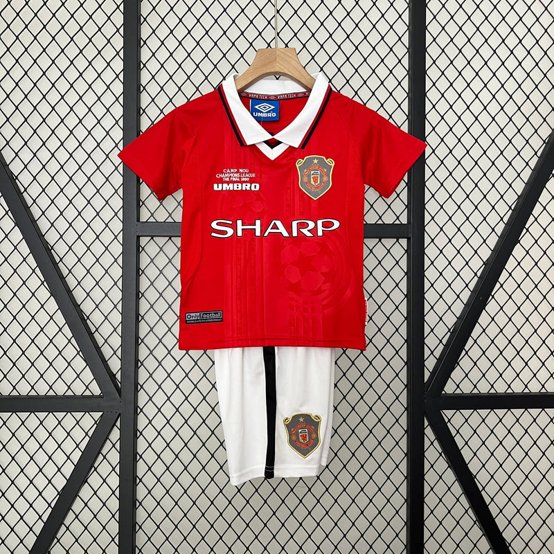 MANCHESTER UNITED I 99/00 KIDS SET (RETRO)