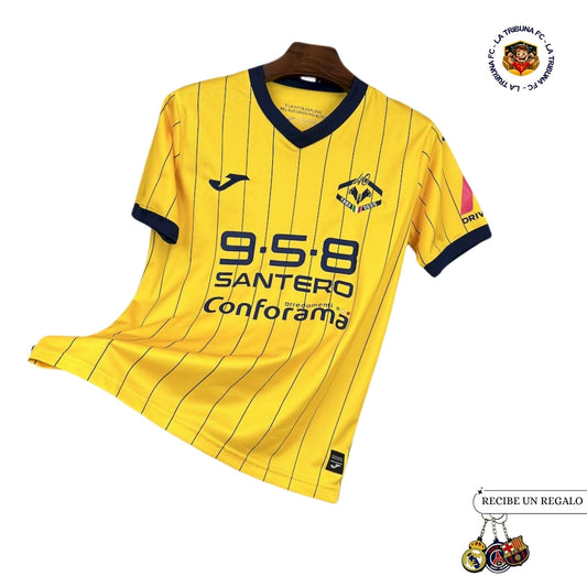 HELLAS VERONA 120º AÑOS EDICIÓN ESPECIAL 25/26 HOMBRE