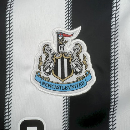 NEWCASTLE UNITED I 25/26 CONJUNTO INFANTIL
