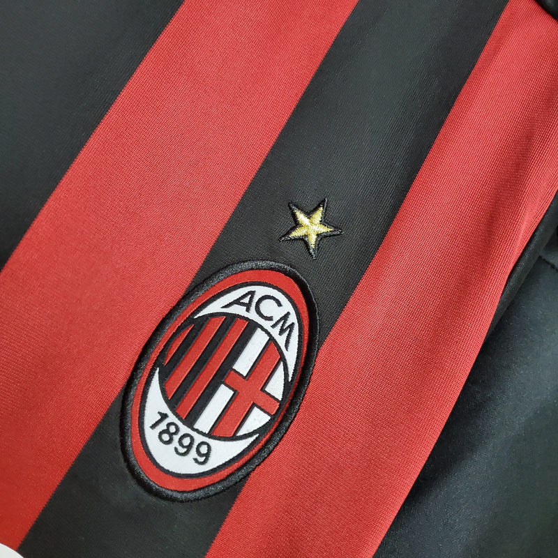 MILAN I 09/10 FAN (RETRO)